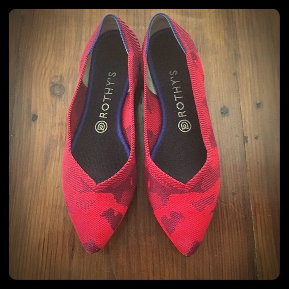 Rothy's Shoes - Genuine Rothy’s size 9.5 pointed toe dress flat.